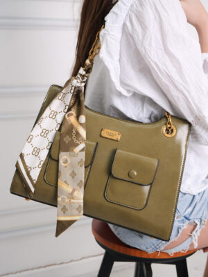 VINTAGE CHAIN SHOULDER BAG