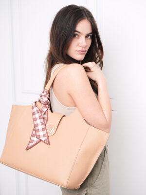 OVERSIZED PEBBLED SHOULDER BAG
