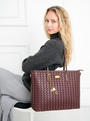PADDED WOVEN SHOULDER BAG