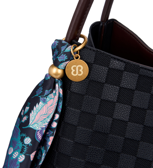 BW7743 4 BLACK
